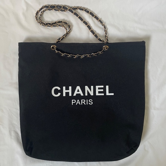 NewChanel Canvas Tote Gold Chain Strap VIP - Picture 1 of 13